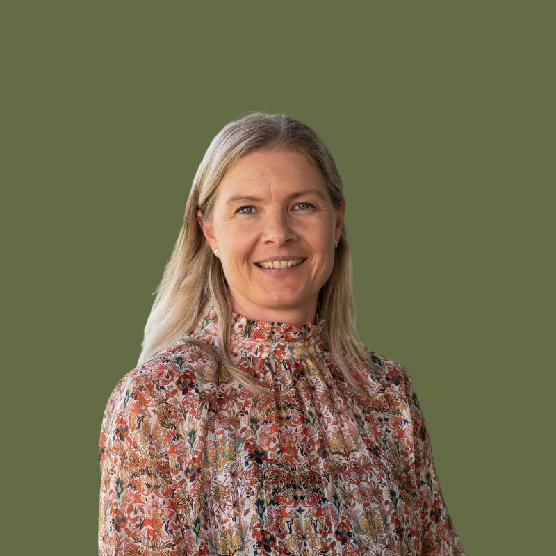 Lois Bagrie Office Manager