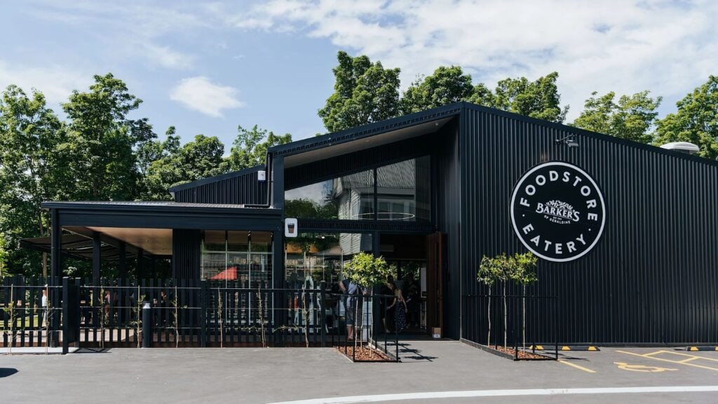 Daytime Barkers Eatery Entry